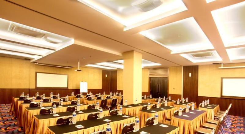 Vio Hotel Pasteur Bandung Exterior foto